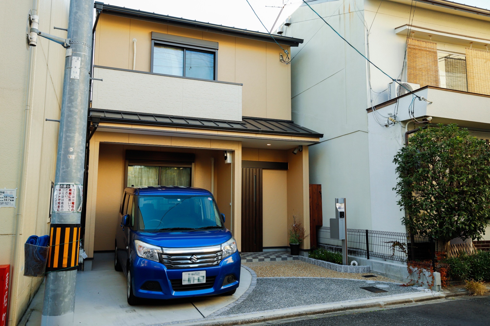 無料駐車場付きの一棟貸しで、ご家族・お友達とプライベートな京都旅行を。