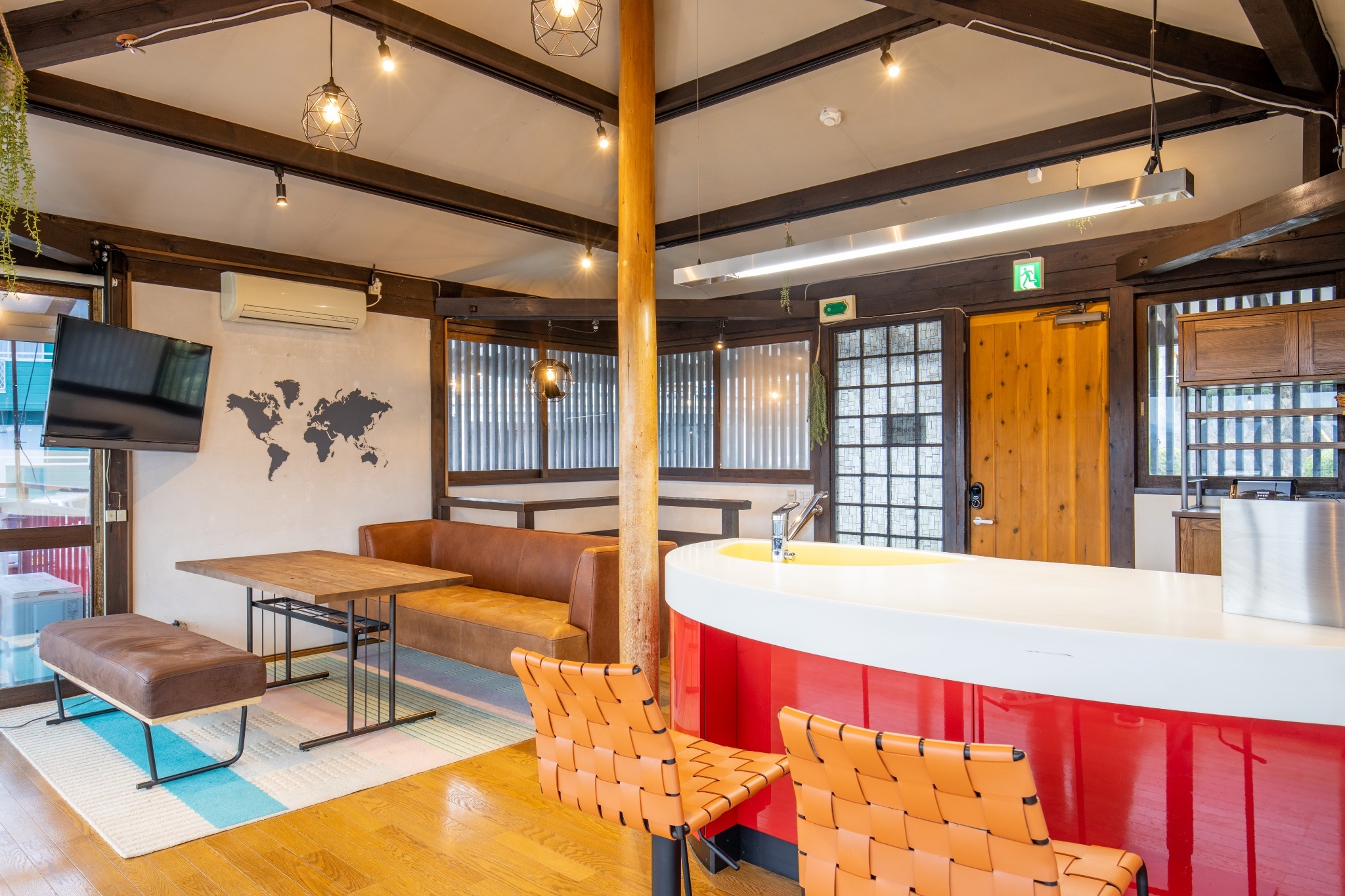 伊豆Ricca1 リビング&キッチン   Izu Ricca 1 Living ,kitchen and entrance