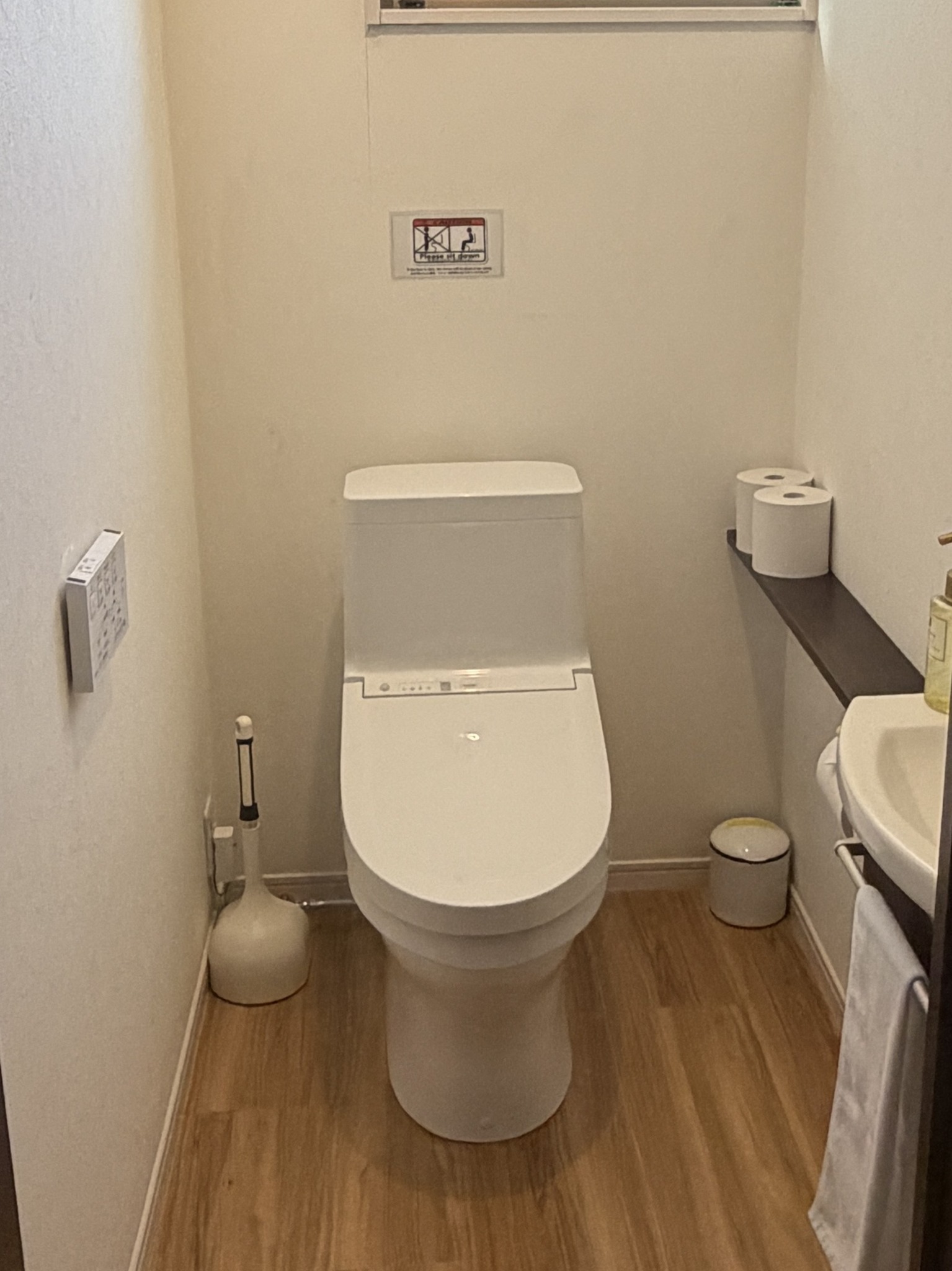 1階トイレ 2025年改装済
